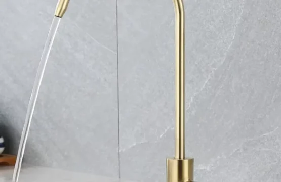 ก๊อกน้ำกรองน้ำสแตนเลสแบบติดตั้งตรง สำหรับดื่มโดยตรง ก๊อกน้ำเย็นเดี่ยวสำหรับอ่างล้างจาน ก๊อกน้ำกรองน้ำ 1