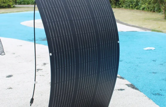 ETFE แผงพลังงานแสงอาทิตย์ 18v 100w 200w 300w 400w ยืดหยุ่นทนทานกันน้ํา Monocrystalline Solar Cell Solar Battery Charger 1