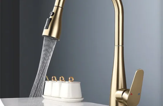 Brushed Gold ดึงออกก๊อกน้ําห้องครัว SUS304 ก๊อกน้ําอ่างล้างจาน TAP หมุน 360 องศา torneira cozinha ก๊อกครัว TAP 1