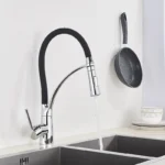 Matteสีดำก๊อกน้ำห้องครัวดึงหมุนอ่างล้างจานTAP Deckติดตั้งห้องน้ำร้อนเย็นผสม 4