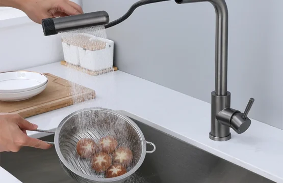 6 โหมดสีเทาก๊อกน้ําห้องครัวดึงหมุนน้ําตกสีดํา Stream Sprayer หัวอ่างล้างจานแปรง Nickle Water Tap Accessorie 1