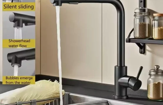 ก๊อกน้ำอ่างล้างจานแบบดึงออกได้ สีดำ ปรับได้ 2 โหมด แบบสายตรงและแบบพ่น หัวฉีดสแตนเลส ผสมน้ำร้อนน้ำเย็น ติดตั้งบนเคาน์เตอร์ 1