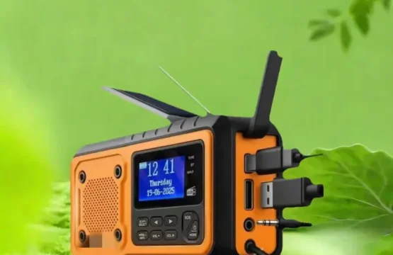 DAB376BT Crank วิทยุ DAB + FM BT วิทยุฉุกเฉิน 5000 mAh แบตเตอรี่พลังงานแสงอาทิตย์นาฬิกาปลุก Hand Crank Blackout ฉุกเฉินใช้ 1