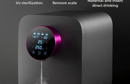 นวัตกรรมอุปกรณ์กรองน้ําในครัวเรือน - ตู้น้ําตั้งโต๊ะพร้อมฟังก์ชั่นทําความร้อนและเครื่องกรองน้ําประปา 1