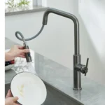 ก๊อกน้ำห้องครัวแบบดึงออกได้ สีโรสโกลด์ขัดเงา น้ำร้อนน้ำเย็น ฟังก์ชั่นหลากหลาย 5