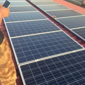 แผงโซลาร์เซลล์ 1000W พร้อมโครงอลูมิเนียมทนทาน - ประสิทธิภาพสูงสําหรับการใช้งานที่อยู่อาศัย เชิงพาณิชย์ นอกตาราง 3