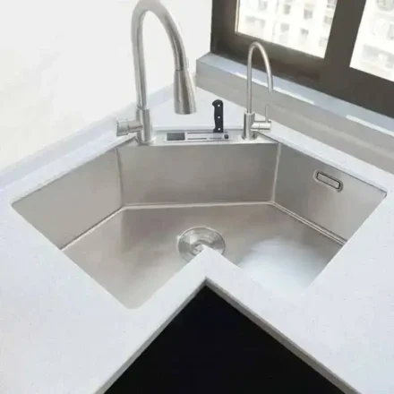 อ่างล้างจานมุมเดี่ยว รุ่นพิเศษ ทันสมัย สแตนเลส อ่างล้างจานครัวขนาดเล็ก อ่างล้างจานสำหรับอพาร์ทเมนต์ขนาดใหญ่ อ่างล้างจานครัวรูปตัว L พร้อมอุปกรณ์เสริม 1