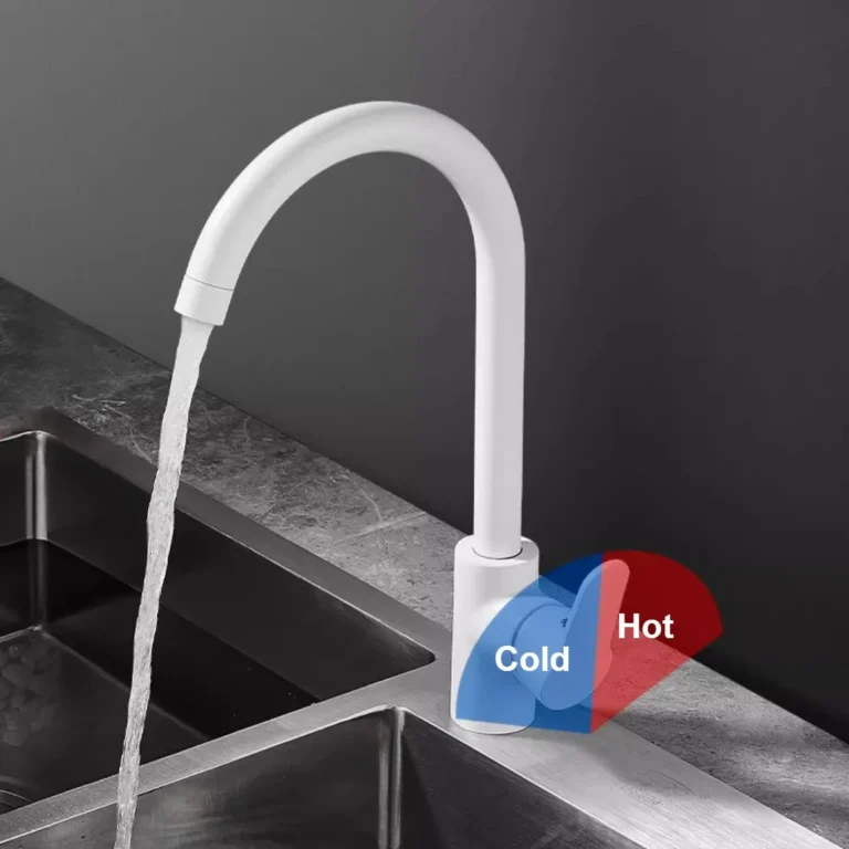 โมเดิร์นครัวเรือนร้อนและเย็นผสมก๊อกน้ําห้องครัวอ่างล้างหน้าอ่างล้างจานก๊อกน้ําห้องครัวดาดฟ้าติดตั้งก๊อกสีขาว 1