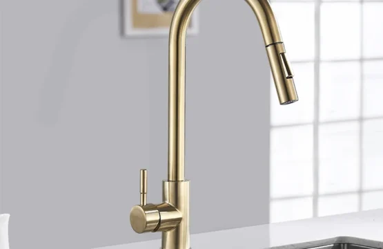 SHBSHAIMY Nickle Gold ก๊อกน้ําห้องครัวสแตนเลสดึงลง Stream Sprayer Deck Mount อ่างล้างจานก๊อกสีดําแปรง 1