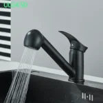 แบล็คด้าน 360 °   การหมุนดึงออกก๊อกน้ําทองเหลืองร้อนและเย็นผสมอ่างล้างจานแตะกว้างเดี่ยวก๊อกน้ําห้องครัวดาดฟ้า instal 2