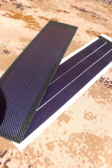 แผงเซลล์แสงอาทิตย์ที่มีความยืดหยุ่น 0.4W ชาร์จกลางแจ้งเซลล์แสงอาทิตย์ ซิลิกอนอุ่น แผงยืดหยุ่นที่มีความยืดหยุ่น โมดูลพลังงานแสงอาทิตย์น้ําหนักเบา 4