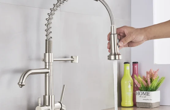 แปรงกรองน้ำบริสุทธิ์ก๊อกน้ำสำหรับห้องครัวที่จับแบบคู่ร้อนและเย็นดื่มน้ำห้องครัว Mixer Crane Purification 1