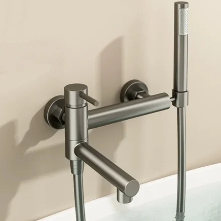 ห้องน้ําอ่างอาบน้ําฝักบัวก๊อกน้ําหมุนอ่าง Spout และ Handhold ฝักบัวทองเหลืองติดผนังร้อนเย็น Water Mixer Bath TAP 1