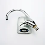 ก๊อกน้ําอ่างล้างจานร้อนเย็น TAP Deck ติดตั้งหมุน TAP ขัด Chrome Plated Sprayer เดี่ยวก๊อกน้ําห้องน้ํา 5