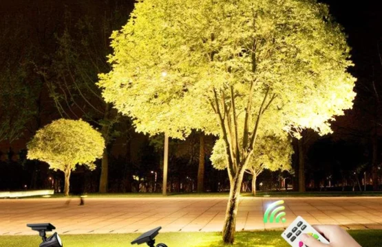 2025 กลางแจ้งพลังงานแสงอาทิตย์กันน้ํา LED แสงแนวนอนความสว่างสูงสนามหญ้า Spotlight สําหรับสวนลานต้นไม้เส้นทางระเบียง 1