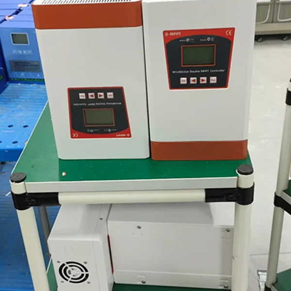 ตัวควบคุมการชาร์จแบบไฮบริดพลังงานลมและพลังงานแสงอาทิตย์ 12V 24V 48V 6000W 8000W MPPT สำหรับแบตเตอรี่ลิเธียมและตะกั่วกรด ใช้กับแผงโซลาร์เซลล์และกังหันลม 1