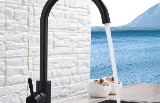 สแตนเลสสตีลก๊อกน้ําห้องครัวดาดฟ้าอ่างล้างจานก๊อกน้ําสูง 360 องศาหมุนร้อนเย็น Mixer Water TAP 1