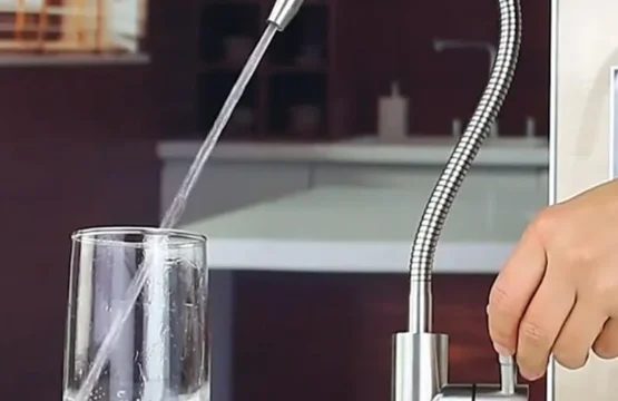 1/4 "ครัวน้ํากรองแตะยืดหยุ่นดื่มแตะเครื่องกรองน้ําก๊อกน้ํา 304 ก๊อกน้ําห้องครัวสแตนเลส 1