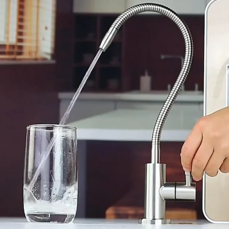 1/4 "ครัวน้ํากรองแตะยืดหยุ่นดื่มแตะเครื่องกรองน้ําก๊อกน้ํา 304 ก๊อกน้ําห้องครัวสแตนเลส 1