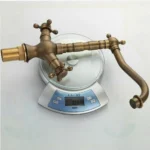 โบราณก๊อกน้ําห้องครัวทองเหลือง Hot & Cold Sink ก๊อกน้ําคู่ 360 หมุนสูง Spout Mixer Tap XR-GZ-7305 5