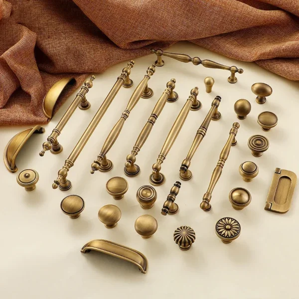 ทองเหลืองโบราณตู้จับ Vintage ถ้วยดึง Retro LuxuryT บาร์จับอีกต่อไปลิ้นชักห้องครัวเฟอร์นิเจอร์ฮาร์ดแวร์ 1