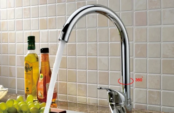 ก๊อกน้ําอ่างล้างจานร้อนเย็น TAP Deck ติดตั้งหมุน TAP ขัด Chrome Plated Sprayer เดี่ยวก๊อกน้ําห้องน้ํา 1