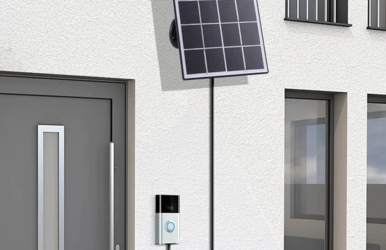 เครื่องชาร์จพลังงานแสงอาทิตย์ 4W IP65 เครื่องชาร์จแผงโซลาร์เซลล์กันน้ำ 9.8 ฟุตสายชาร์จชุดแผงโซลาร์เซลล์สำหรับริงวิดีโอกริ่งประตู 4/3/3 PLUS/2 1